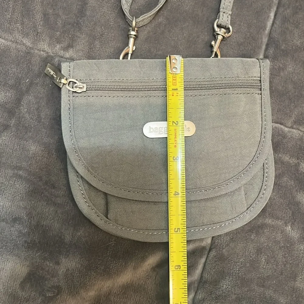 Baggallini Gray Belt Bag Adjustable Crossbody Multi Use Bag Wallet Women Unisex